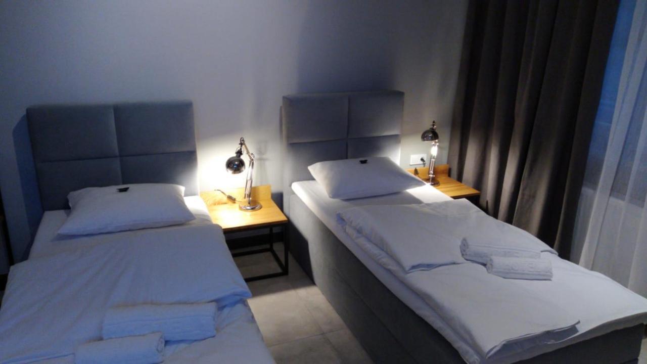 Apartsuites I Sorau Żary Eksteriør billede A room at the hotel