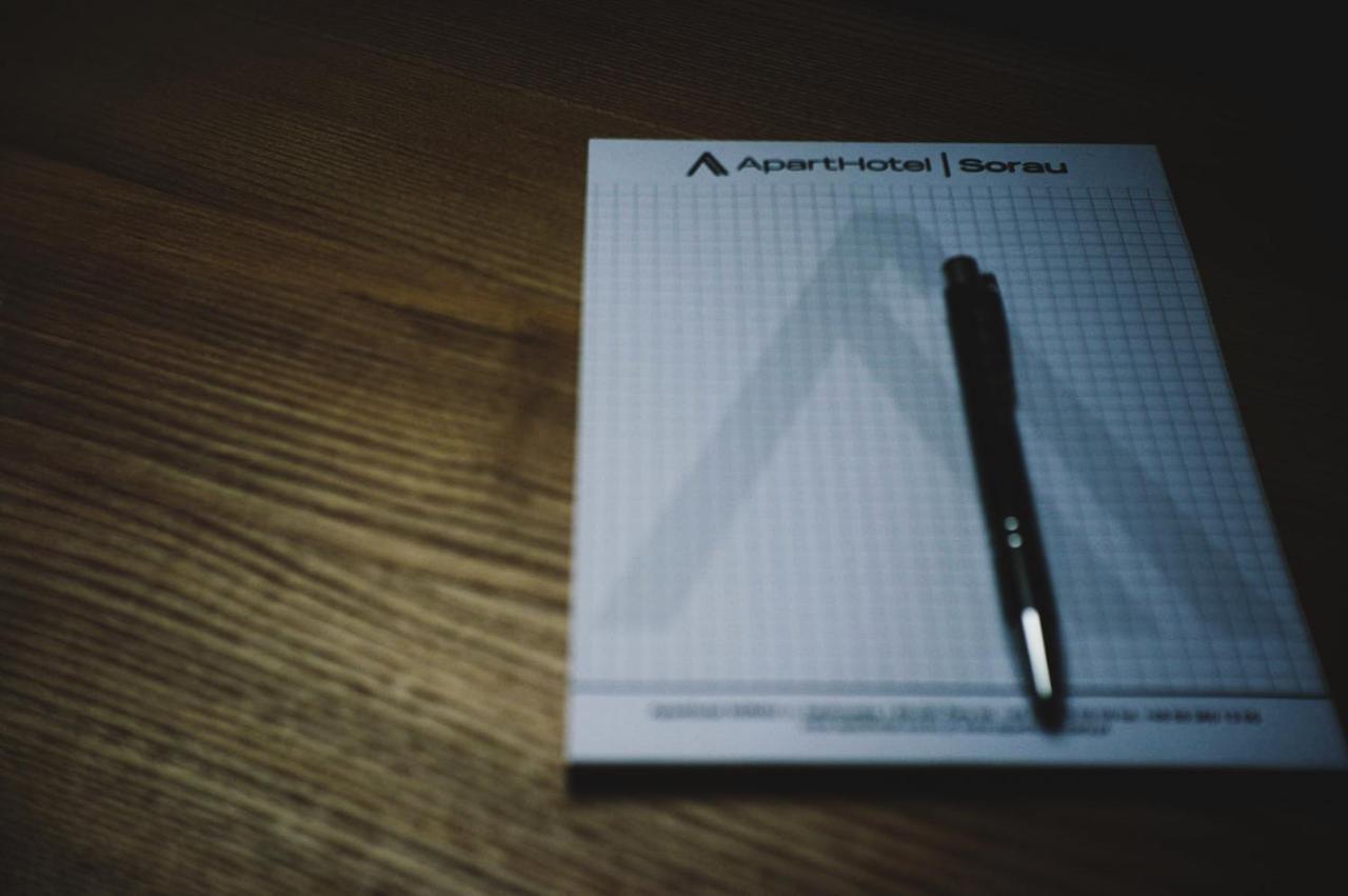 Apartsuites I Sorau Żary Eksteriør billede A pen and a notepad
