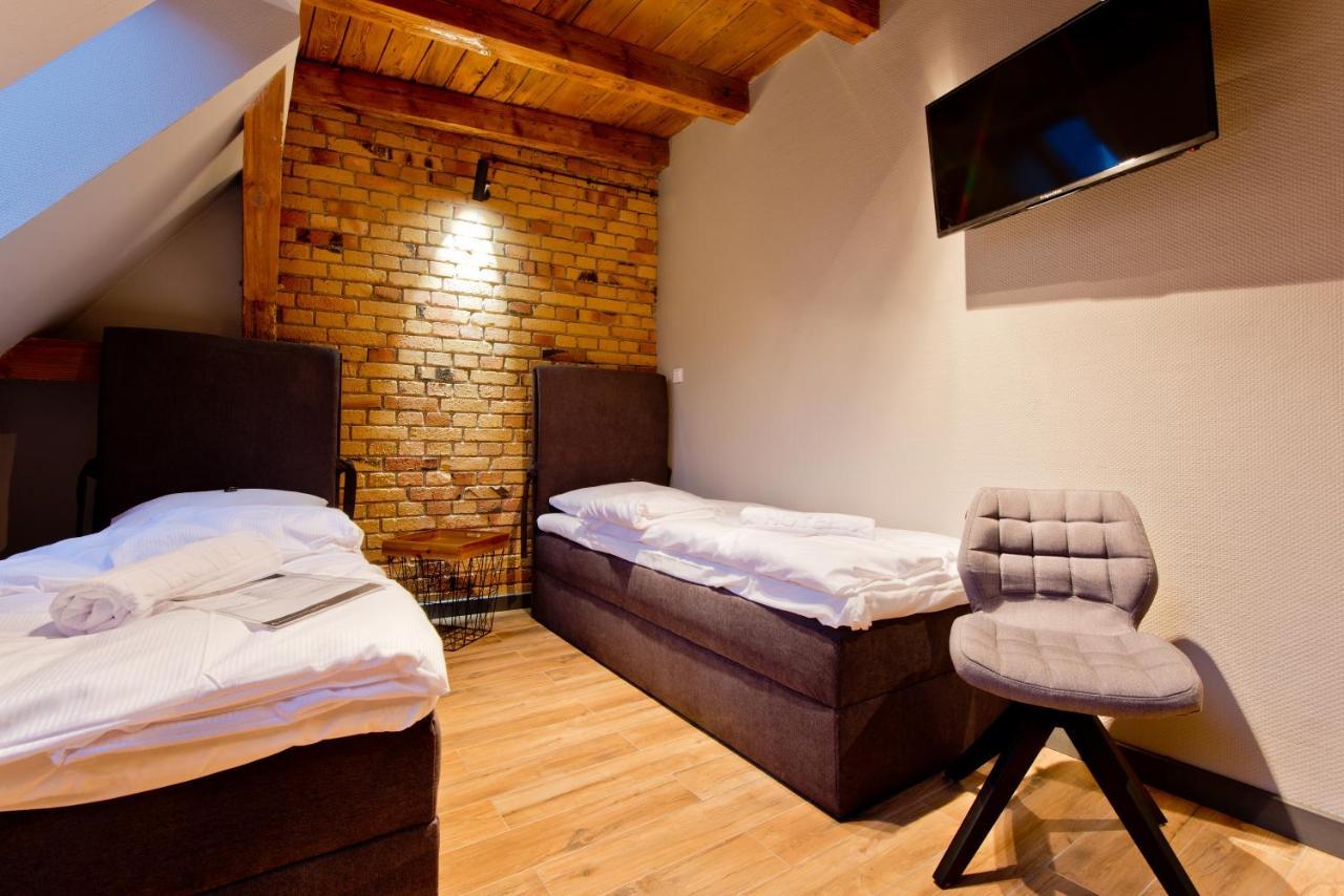 Apartsuites I Sorau Żary Eksteriør billede A room at the hotel