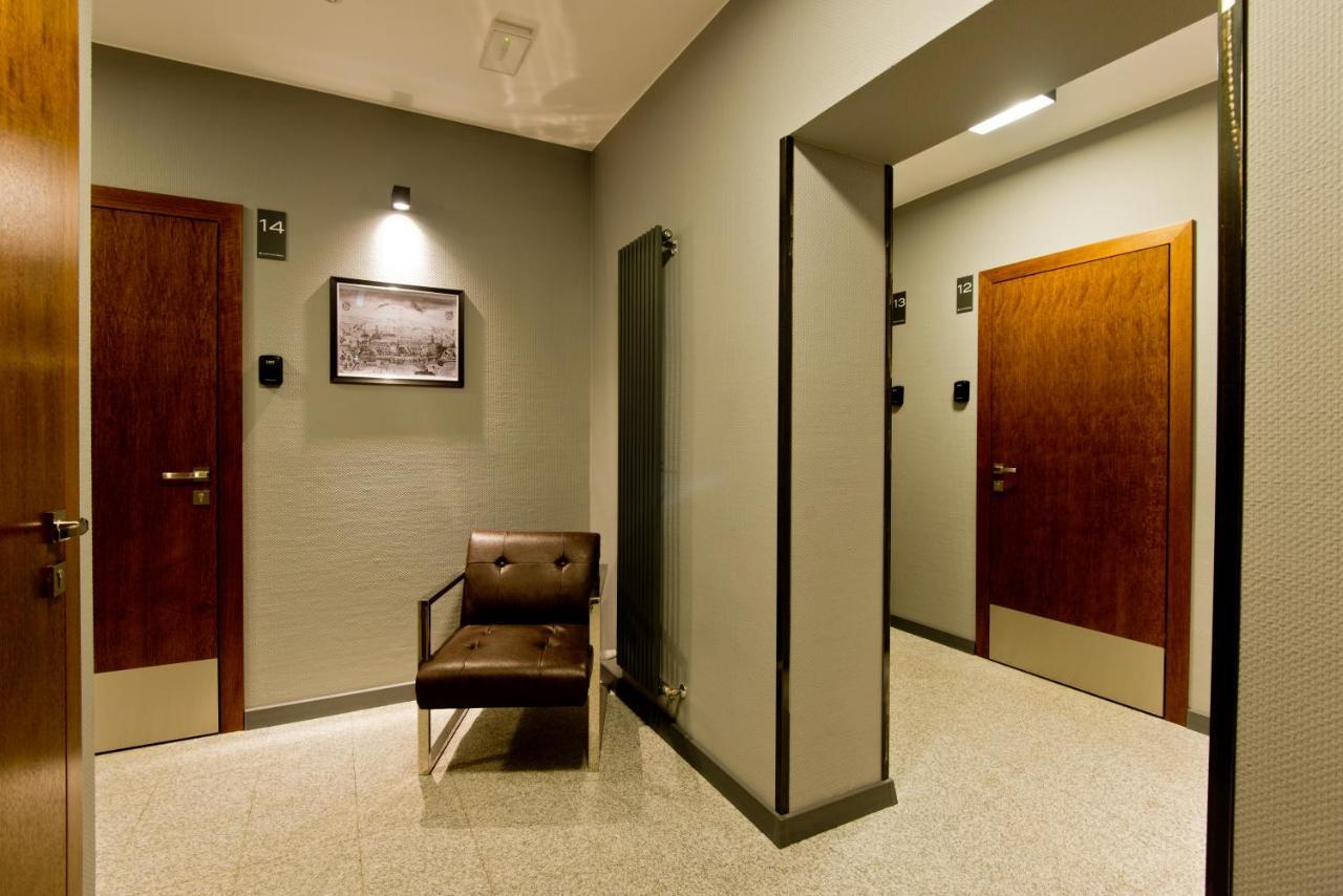 Apartsuites I Sorau Żary Eksteriør billede A typical corridor